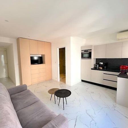 Joli Studio - Studio Neuf Terrasse Clim Wi-Fi 2 Min. Des Plages Antibes Exteriér fotografie